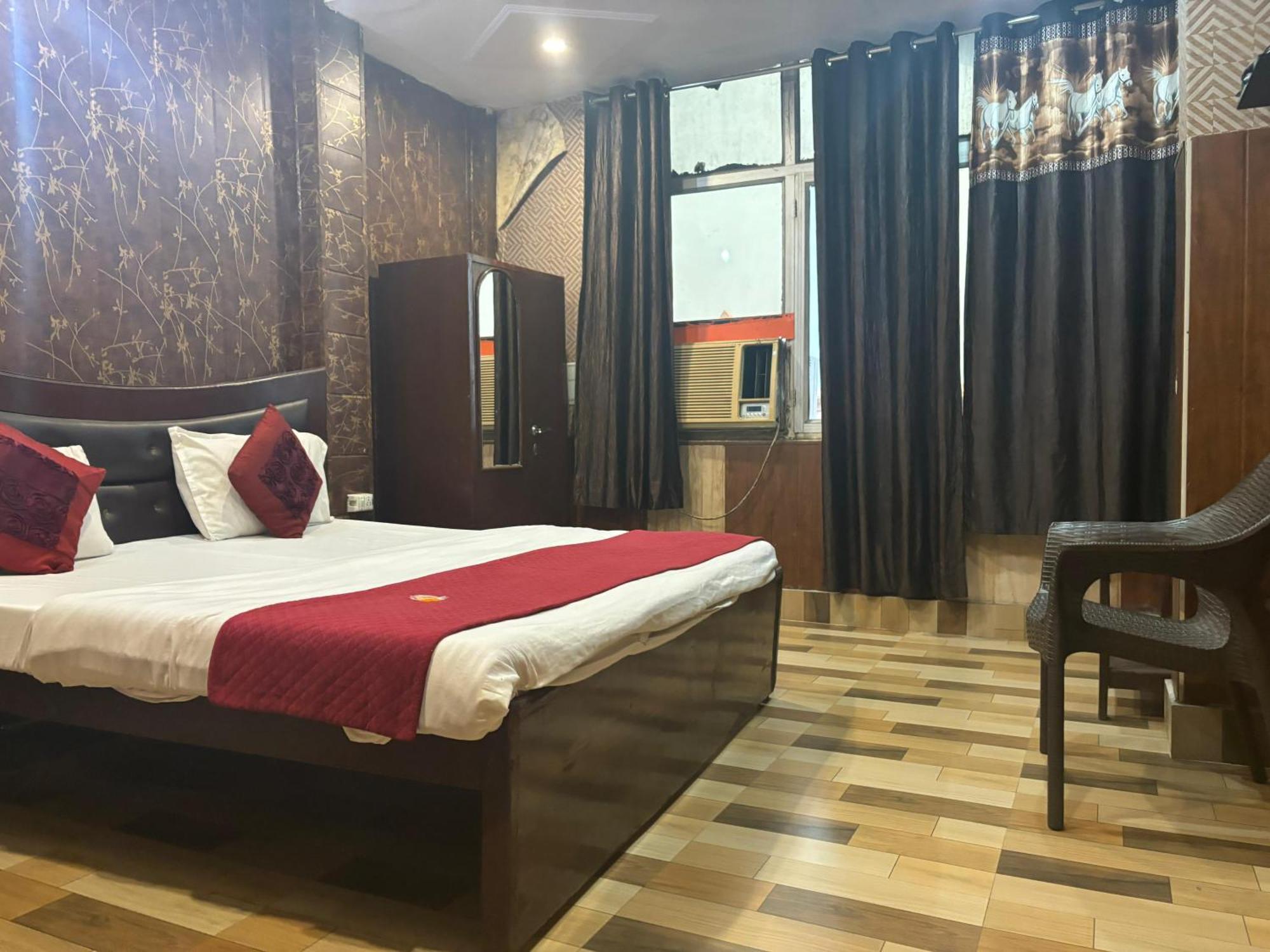 Hotel Aarti Darshan Харидвар Экстерьер фото